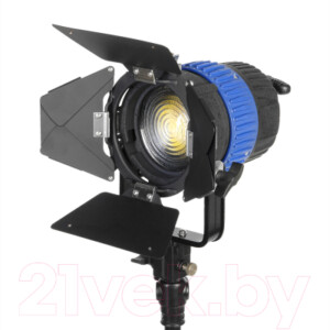 Осветитель студийный GreenBean Zoom 90BW LED / 25571